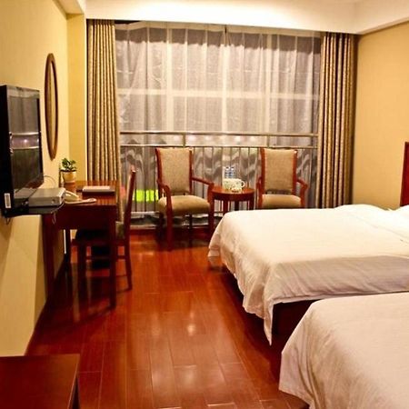 Greentree Inn Shandong Rizhao East Haiqu Road Business Hotel Esterno foto